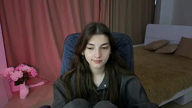 EmmaCherry7 from StripChat