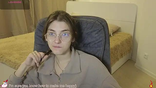 EmmaCherry7 from StripChat