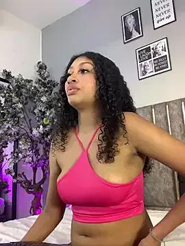 Emmacooperss from StripChat