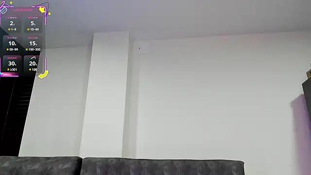 emmadiaz1 from StripChat