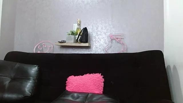 emmafox_ls from StripChat