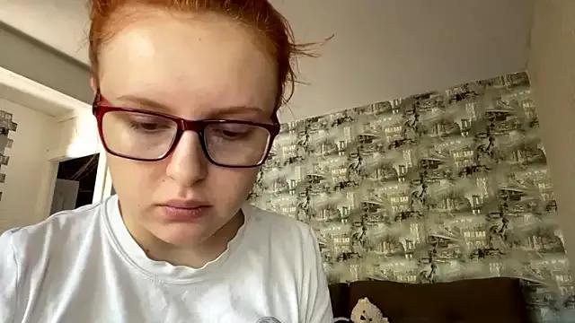 EmmaGinger from StripChat is Freechat