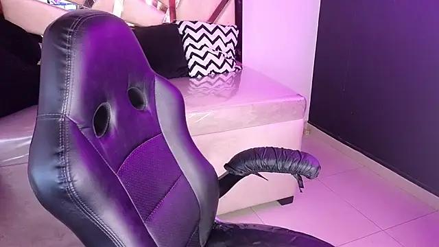 emmalee_01a from StripChat