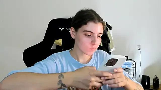 emmamurrr from StripChat is Freechat