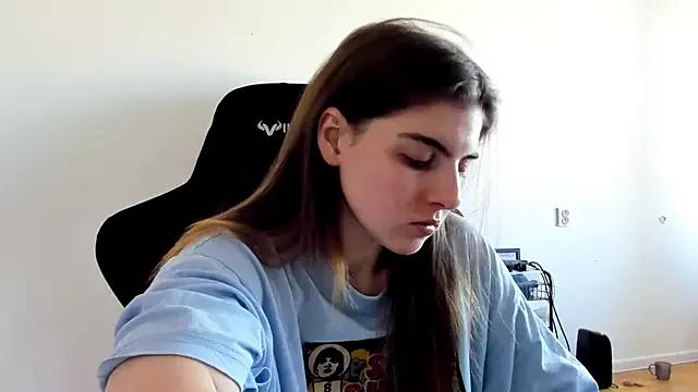 emmamurrr from StripChat is Freechat