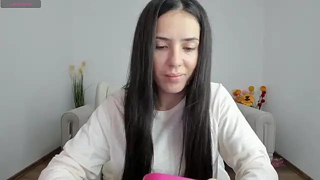 Emmapmg from StripChat