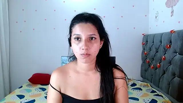 emmariders2 from StripChat