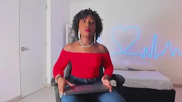 EmmaSanzz_ from StripChat