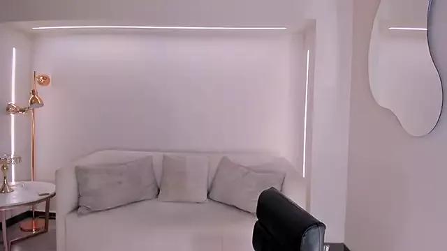 EmmaSpencerX from StripChat