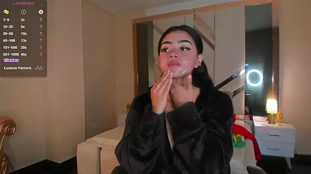 EmmaStonns from StripChat