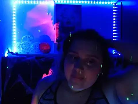 EmmaTower from StripChat