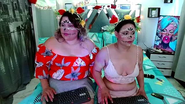 EmmaTower from StripChat