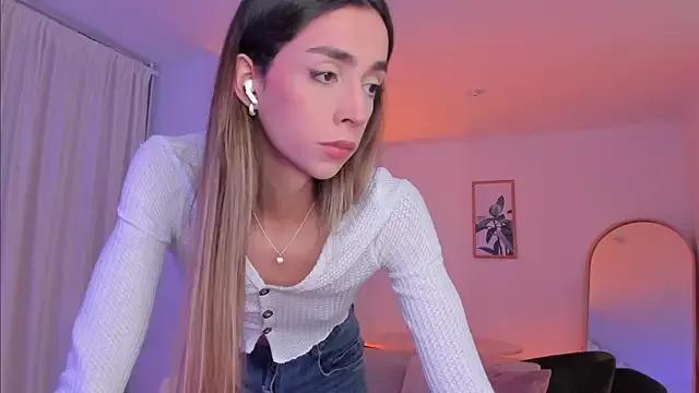 Emmavr from StripChat