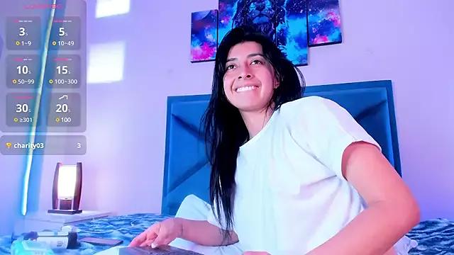 EmmaWilliamss from StripChat is Freechat
