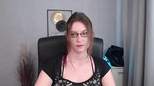 emmaxDelight from StripChat