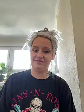 EmmaXXX666 from StripChat