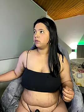 Emmi_boobs from StripChat is Freechat
