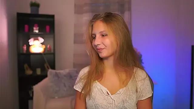 emmie_murray from StripChat is Freechat