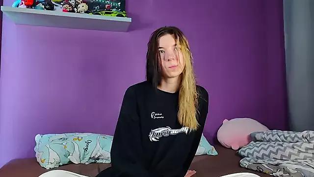 EmmieBlade from StripChat