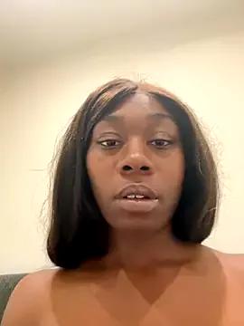 EmmieMaee from StripChat is Freechat