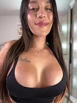 Emmily_19 from StripChat
