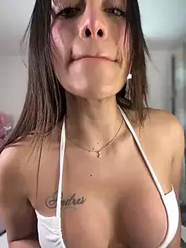 Emmily_19 from StripChat