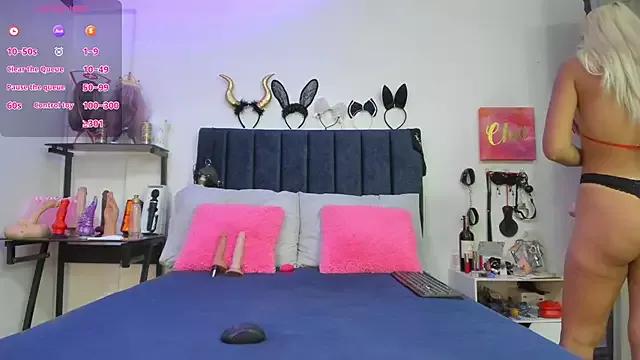 emmily_giraldo from StripChat