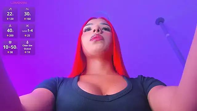 Emmily_Savage from StripChat
