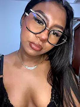 Emmily_Vargas from StripChat
