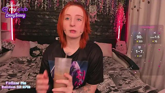 EmmyBunny from StripChat
