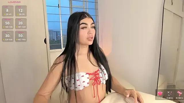 EmmyKenner from StripChat