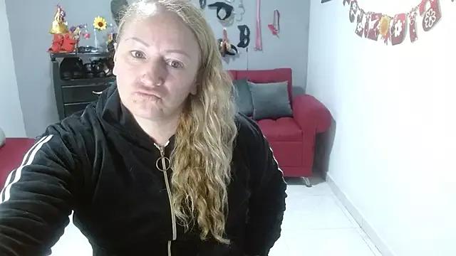 emperabigbootybigass from StripChat