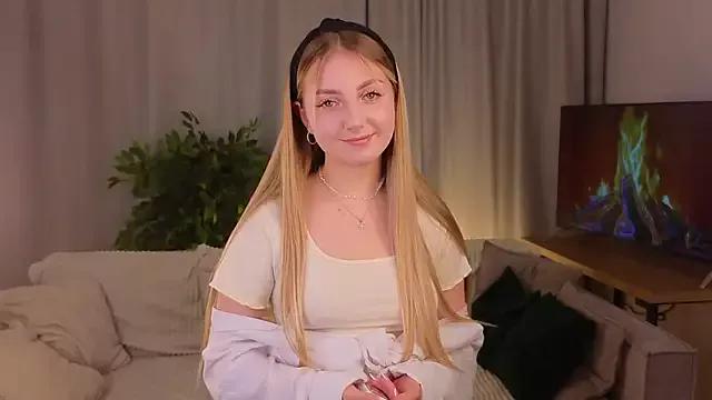 EngelBouler from StripChat