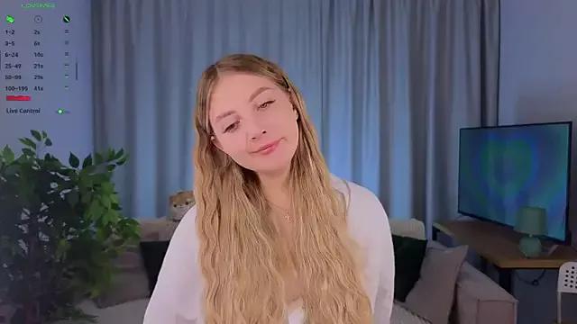 EngelBouler from StripChat
