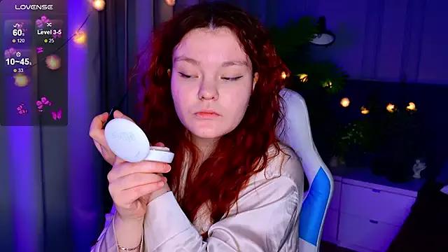 EnnySunrise from StripChat