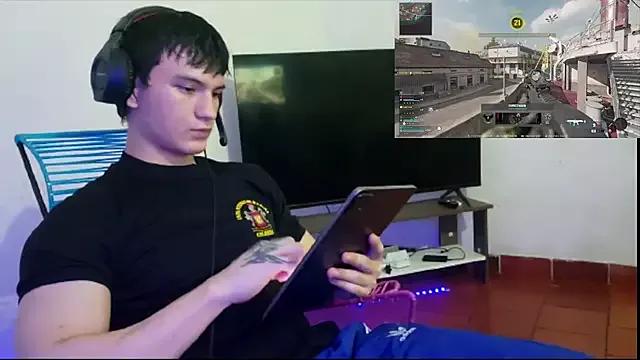 ErickWalton from StripChat is Freechat