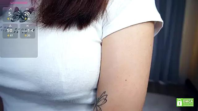 ErleneEggett from StripChat