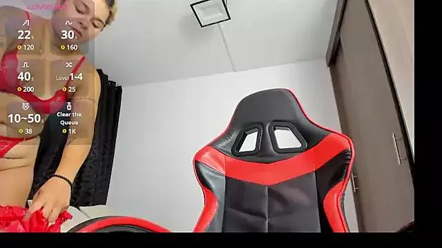 ESMERALDA-BLUE from StripChat