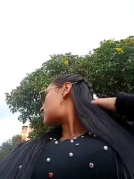 Esmeralda333 from StripChat