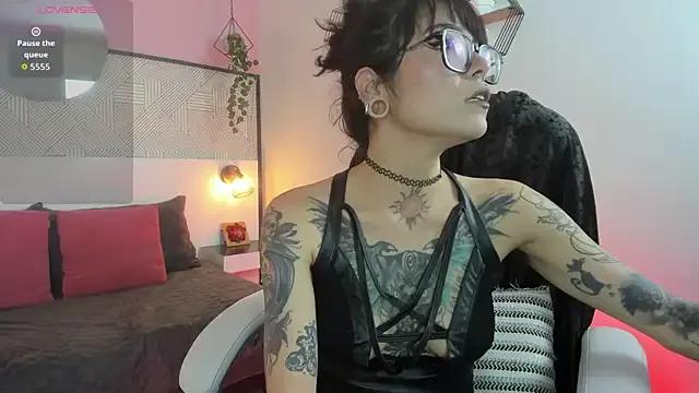 Esmeralda_CO from StripChat