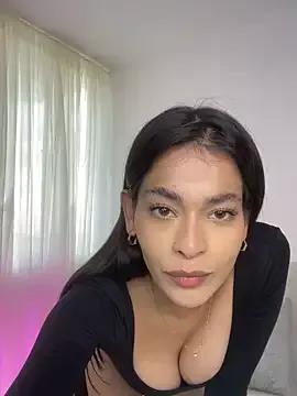 Esmeraldalcl on StripChat