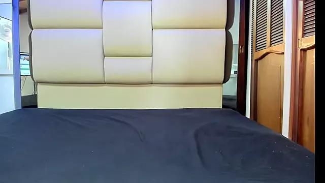 Estefanny_lopez19 from StripChat is Freechat