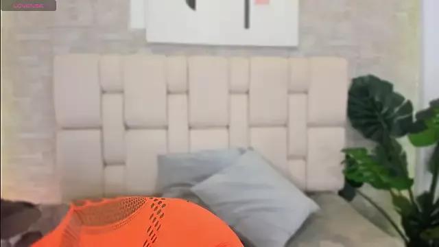 estefanyy_ from StripChat