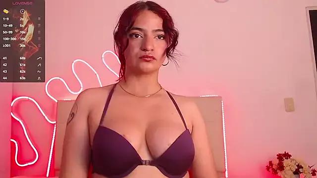 eternal_moon from StripChat