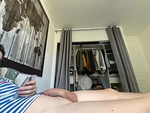 Eternelfrisson from StripChat