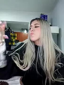 Photos of eva-2023 from StripChat is Freechat