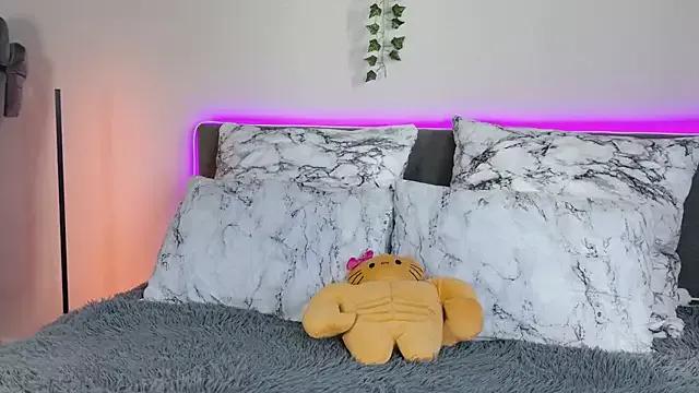 Dirty chat webcam: explore liveshows with versed models, from laying bare to fetishes, in a variety of sexy free adult webcams.
