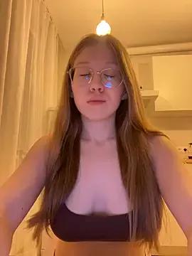 Photos of Eva_Weyne from StripChat is Freechat