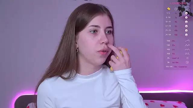 EvaAkins from StripChat