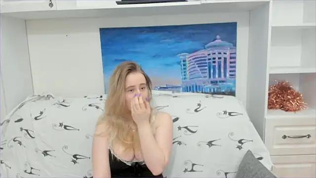 EveArthurs from StripChat